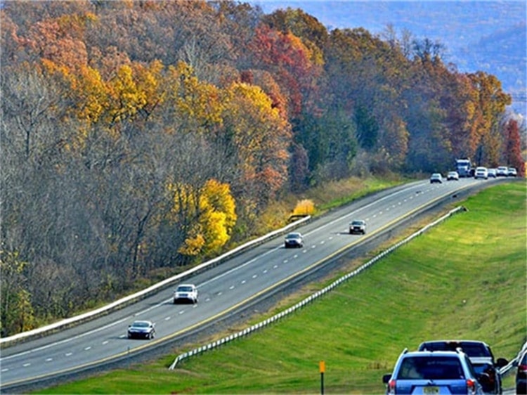 波形护栏板安装情况之与外国相比较有哪些区别